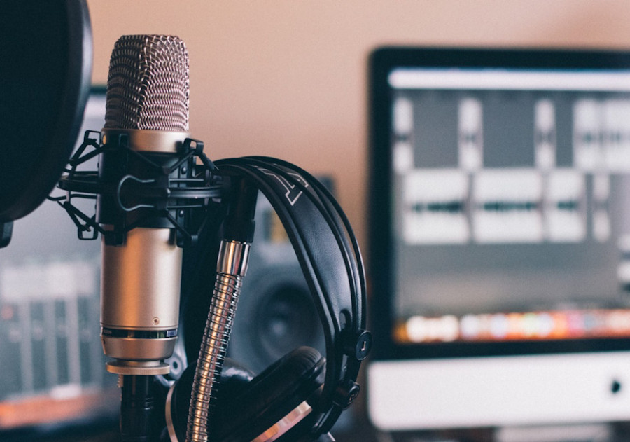 Das ondas curtas ao Streaming: A revolução do som em casa
