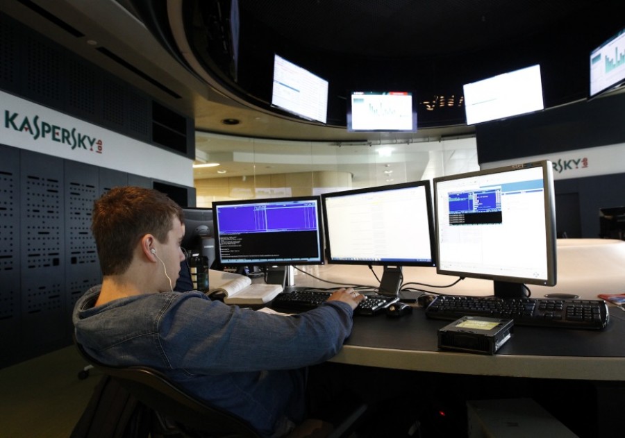 Esquemas de engenharia social renderam quase $10 Milhões de dólares aos hackers no ano passado