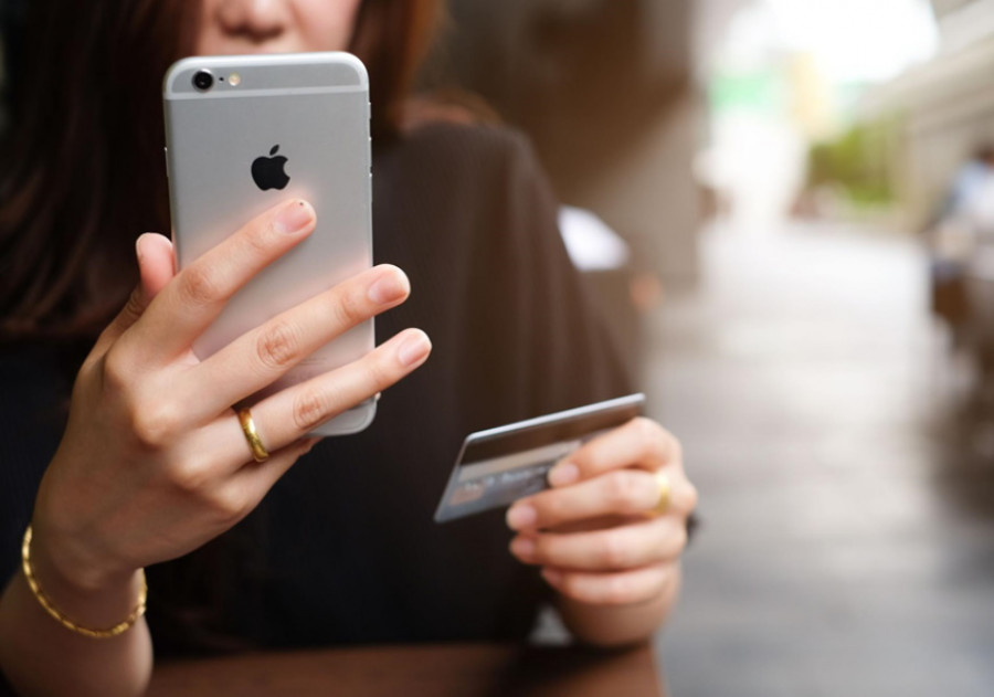 Como associar o seu cartão bancário ao Apple Pay no iPhone?